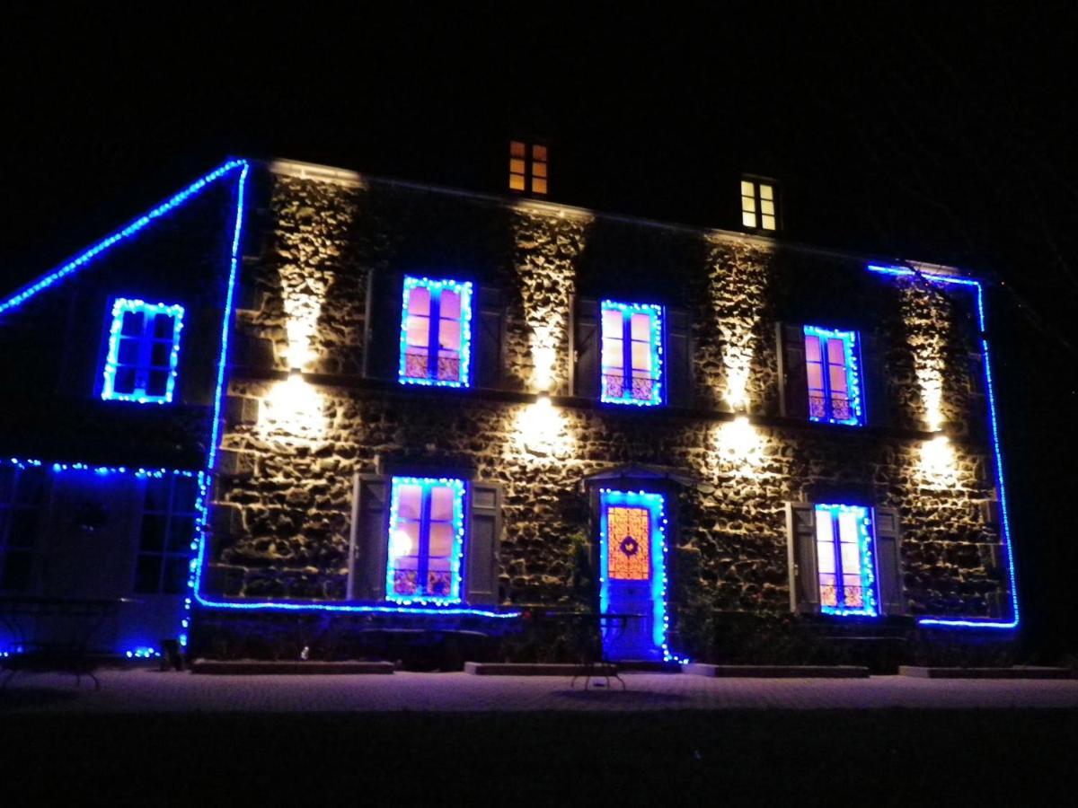 Maison D'Hotes La Nichee Rochefort-Montagne Kültér fotó