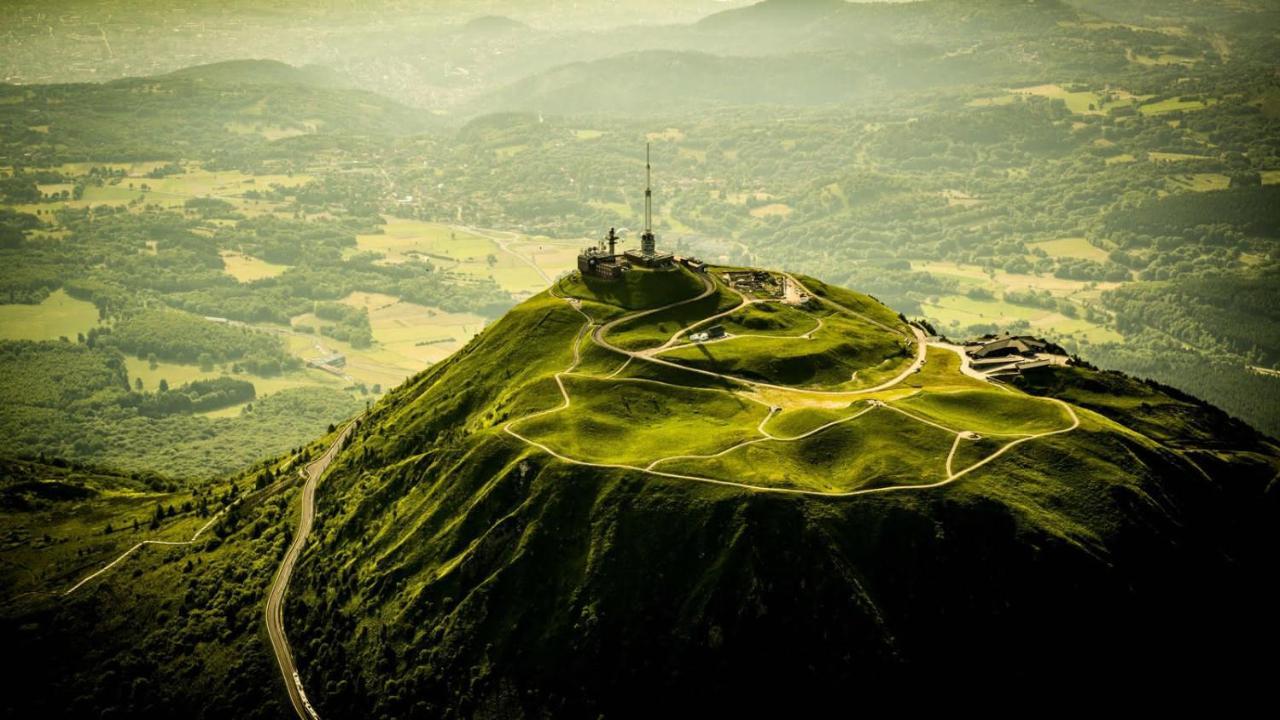 Maison D'Hotes La Nichee Rochefort-Montagne Kültér fotó